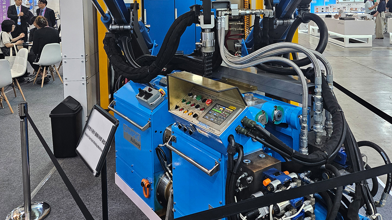 자동화 용접 라인